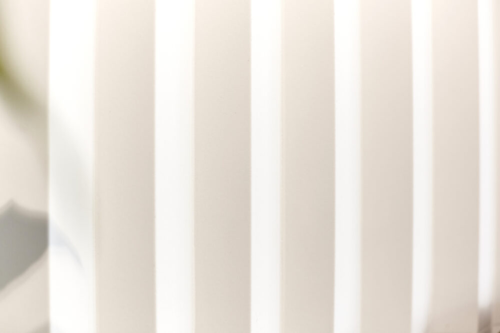 FEATURE TILES: Rombini Triangle Large White