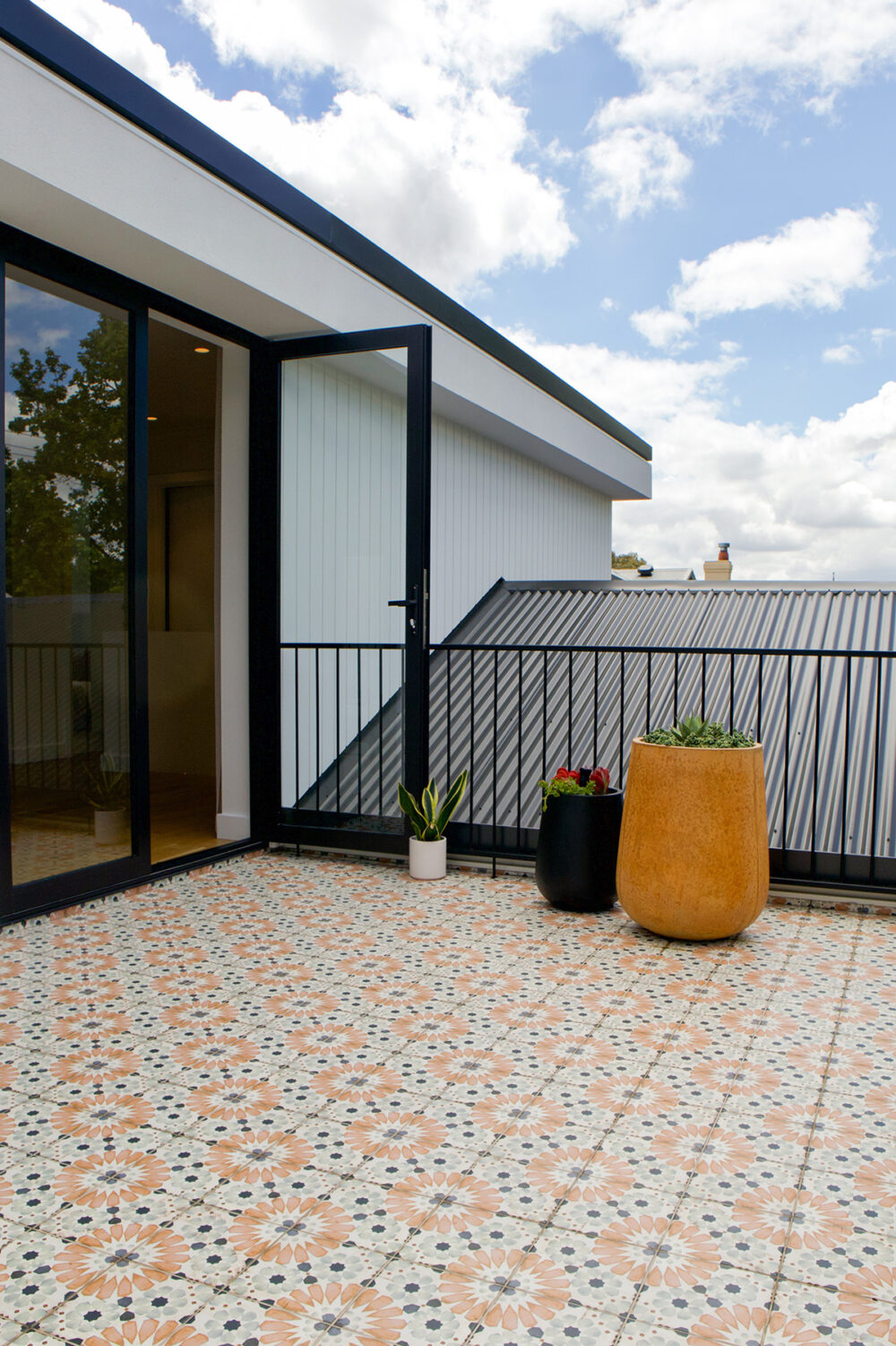 FLOOR TILES: Loft Sylvania