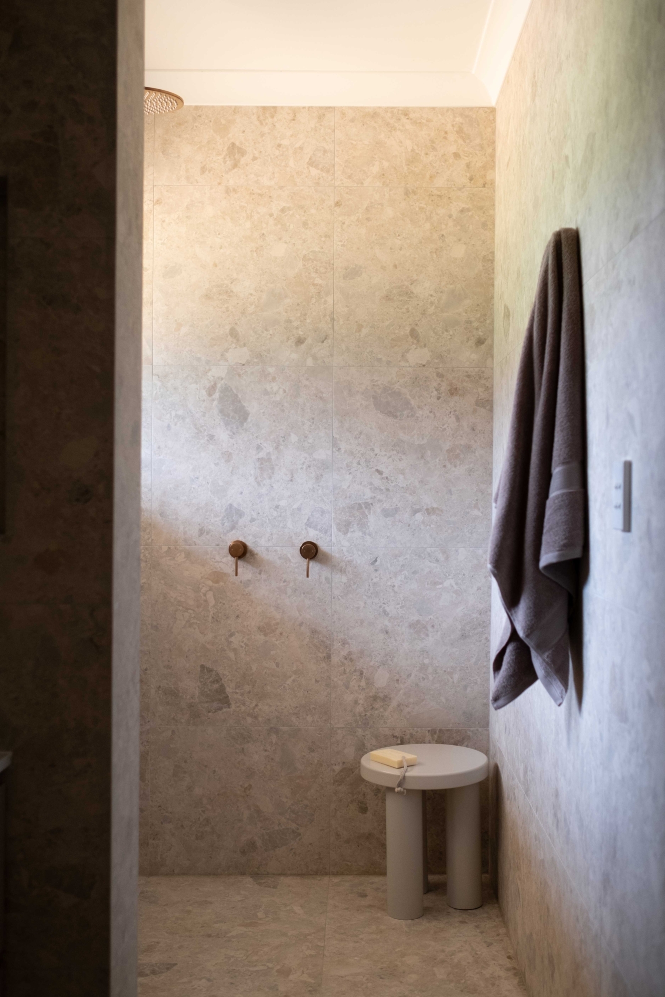 Robusta Beige bathroom 18