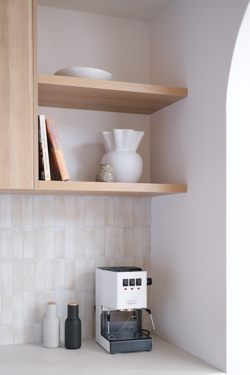 WALL TILE: Cottage White