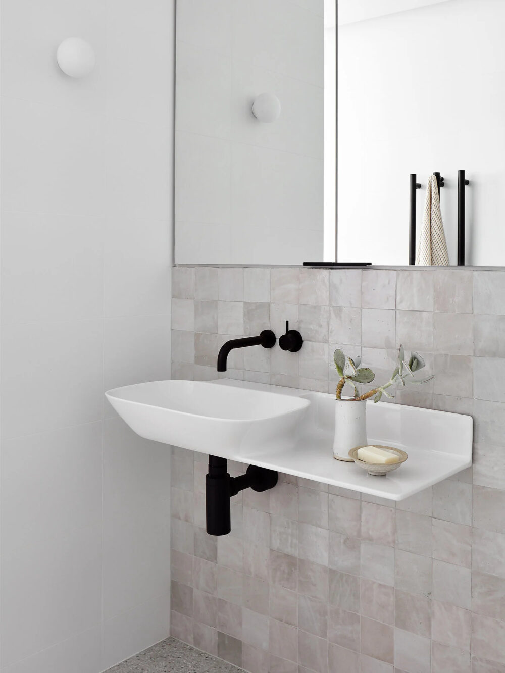 FEATURE WALL TILES: Zellige Lily