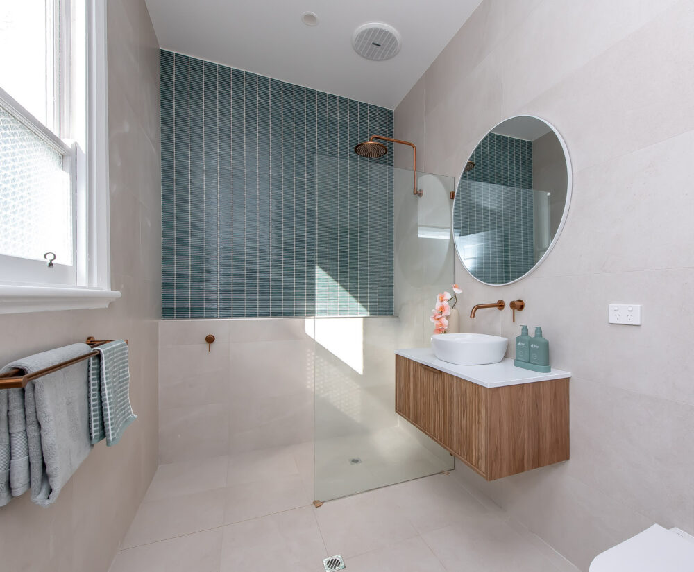 FLOOR &amp; WALL TILES: Nux White Matt
FEATURE WALL TILES: Mini Dark Green Kitkat