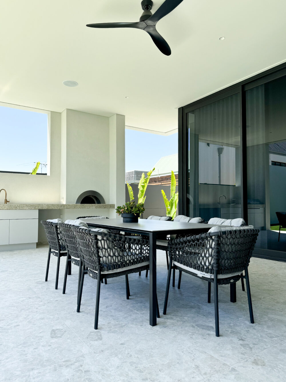 Order in: Robusta Light Grey Grip