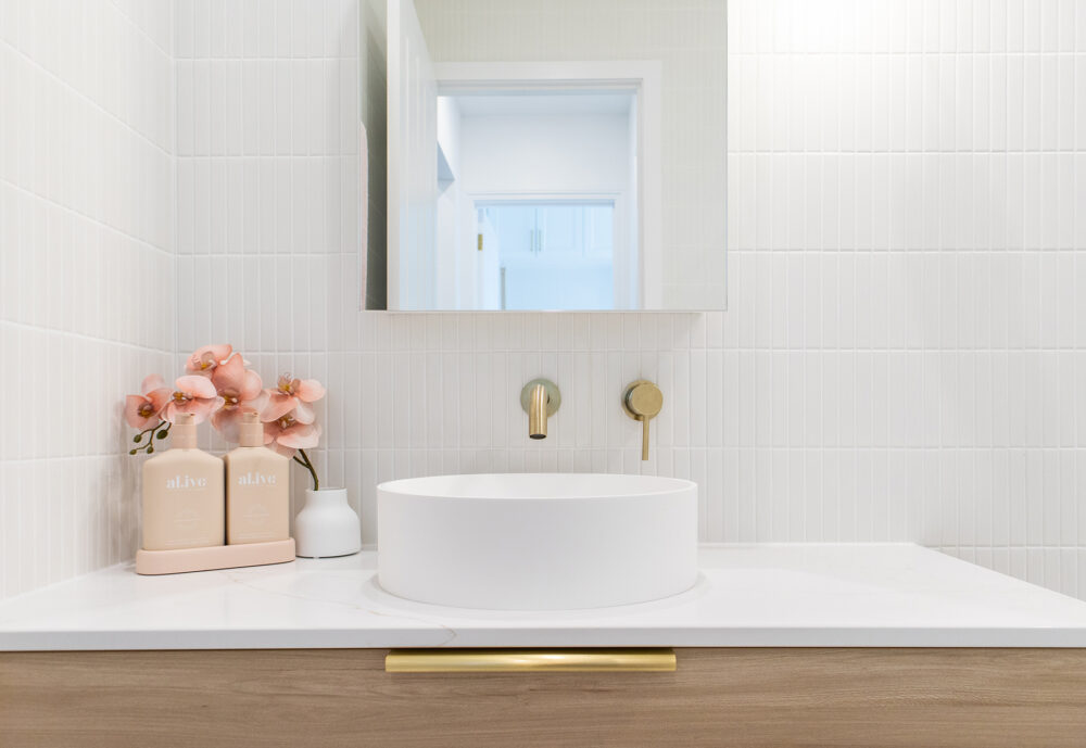 WALL TILES: Matt White Kitkat