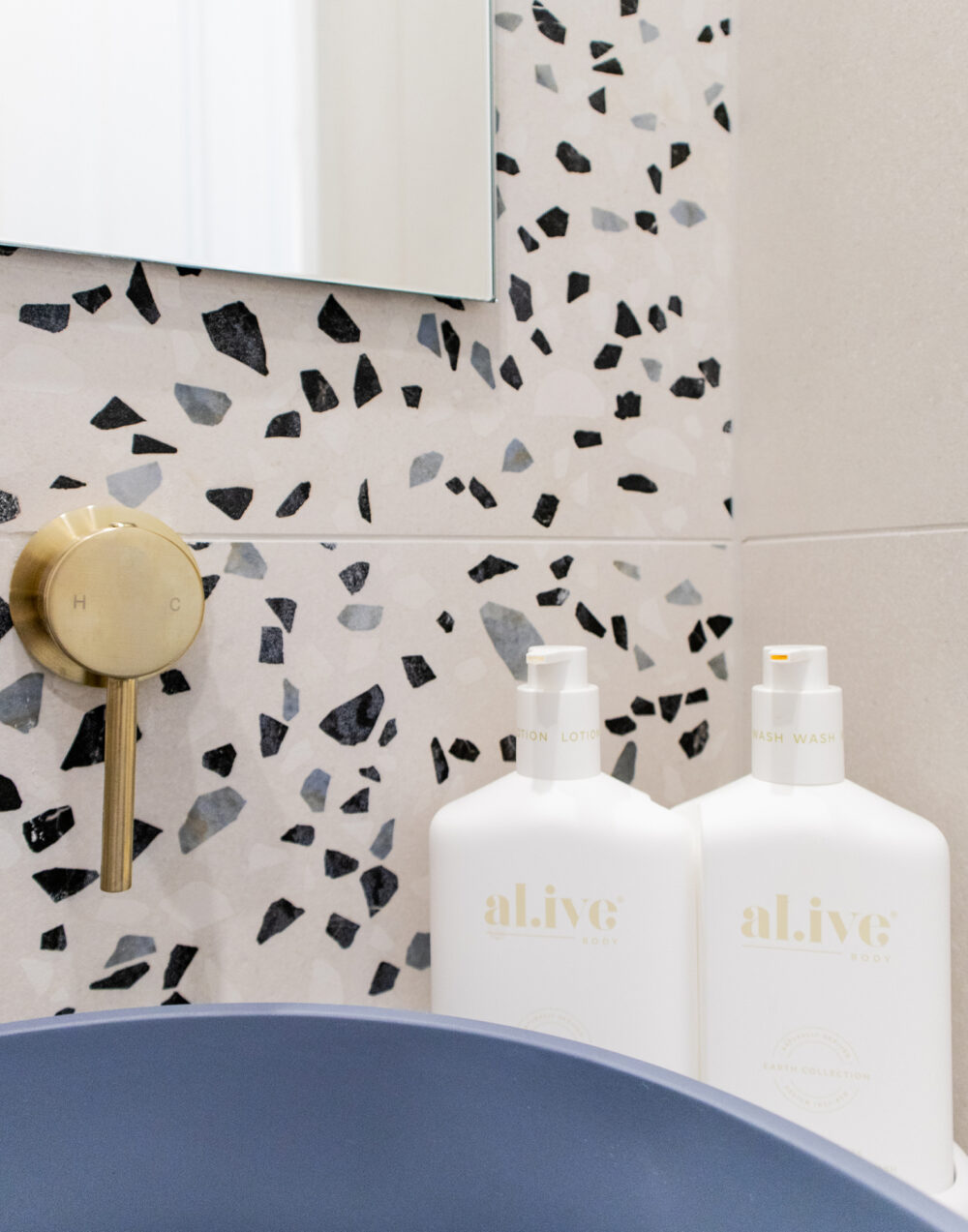 SPLASHBACK TILES: Medley Classic White