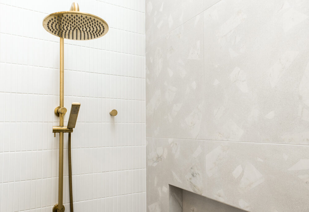 WALL TILES: Matt White Kitkat
FEATURE WALL TILES: Medley Rock White