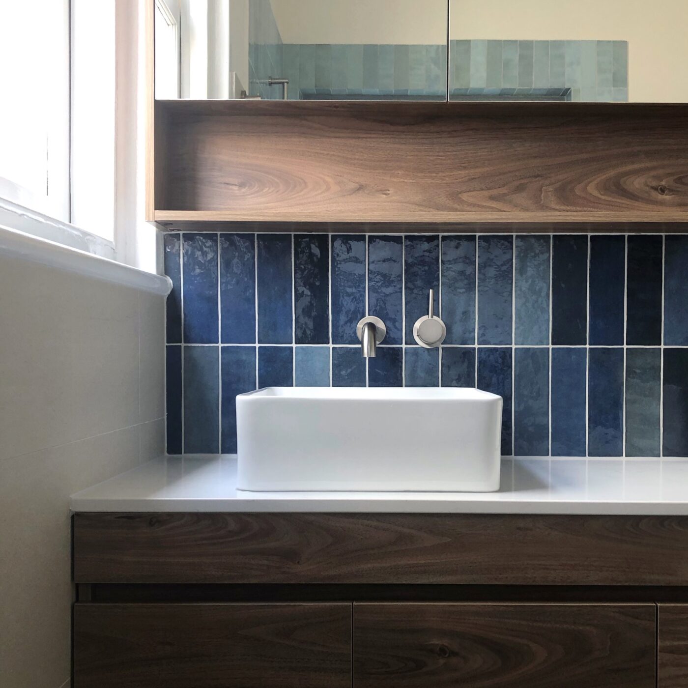 SPLASHBACK TILES: Artisan Colonial Blue