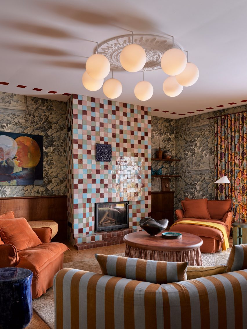 Go bold with Zellige! Interior by YSG; Photography: Anson Smart