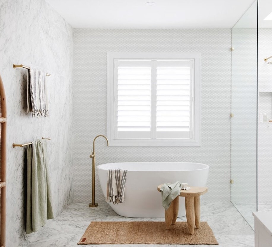 Insitu classici bianco carrara silk bathroom