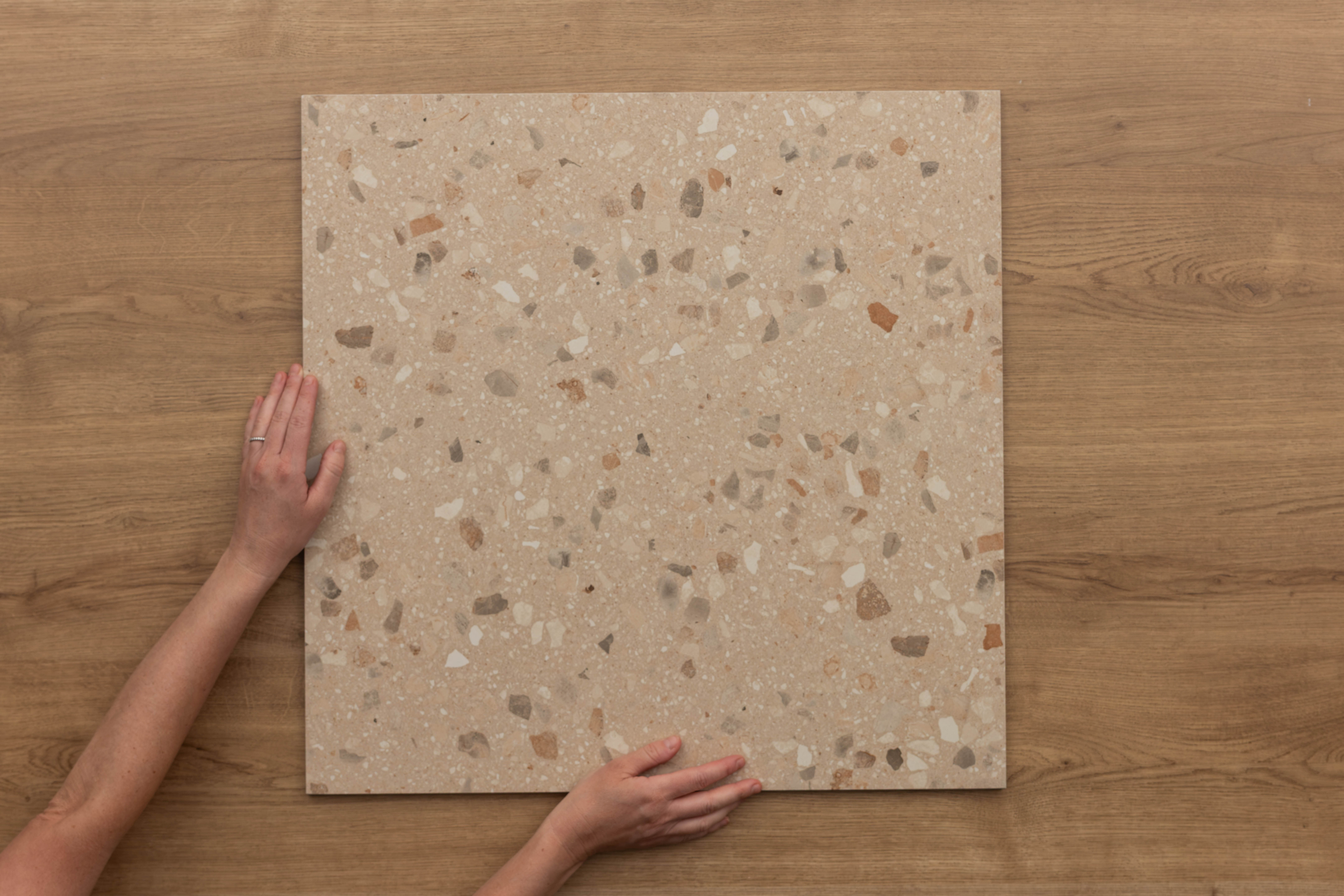Terrazzo Nougat Mezzo Rect 600x600mm 2