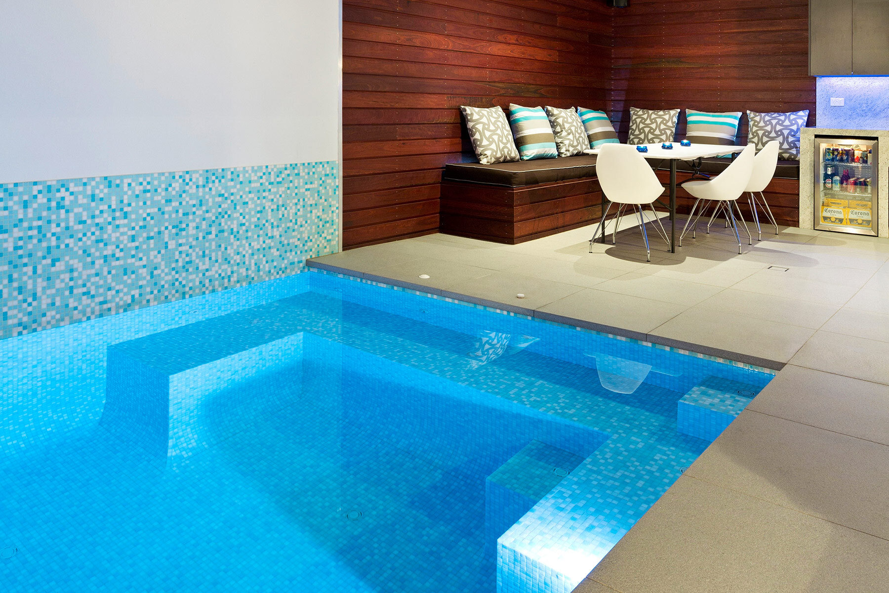 SEYCHELLES Pool Mosaic 02
