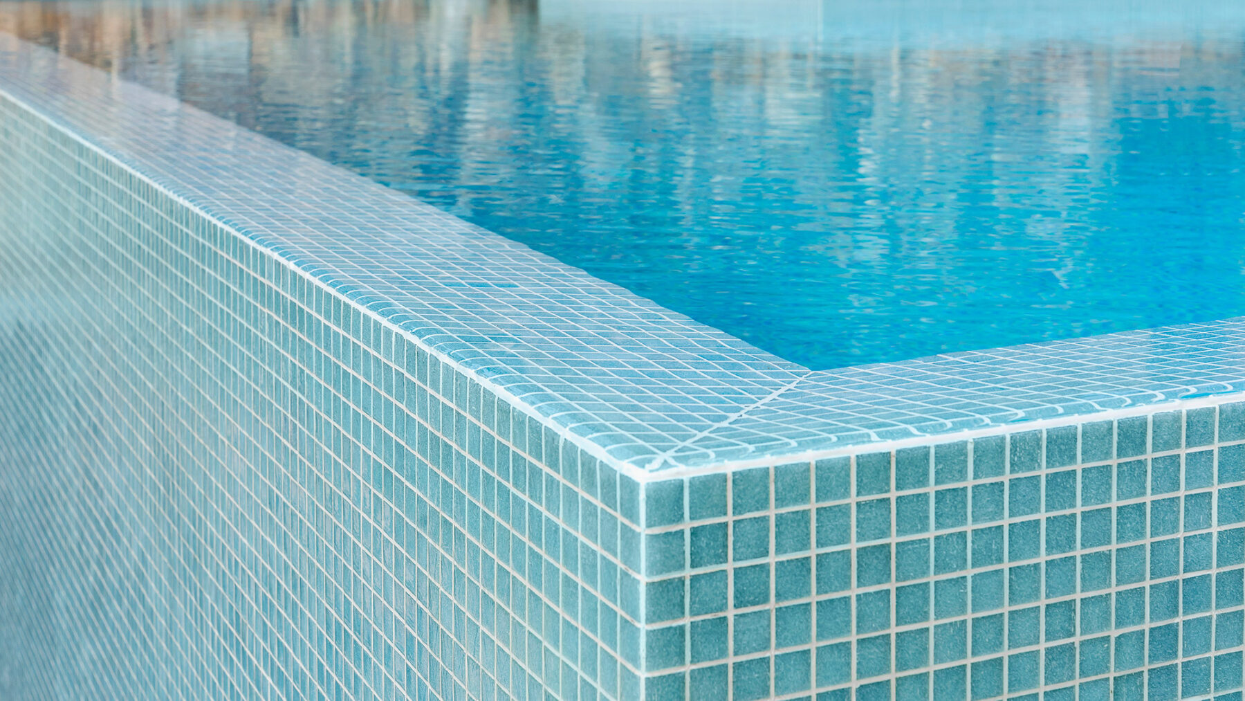VTC 20 44 Swimming Pool 03