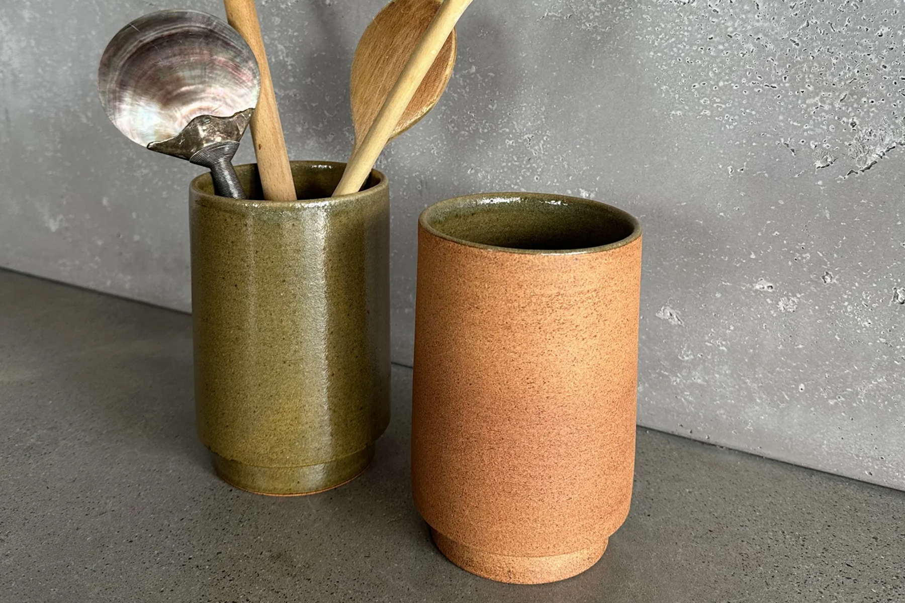 Dupur Utensil Holder - Natural Earth and Moss