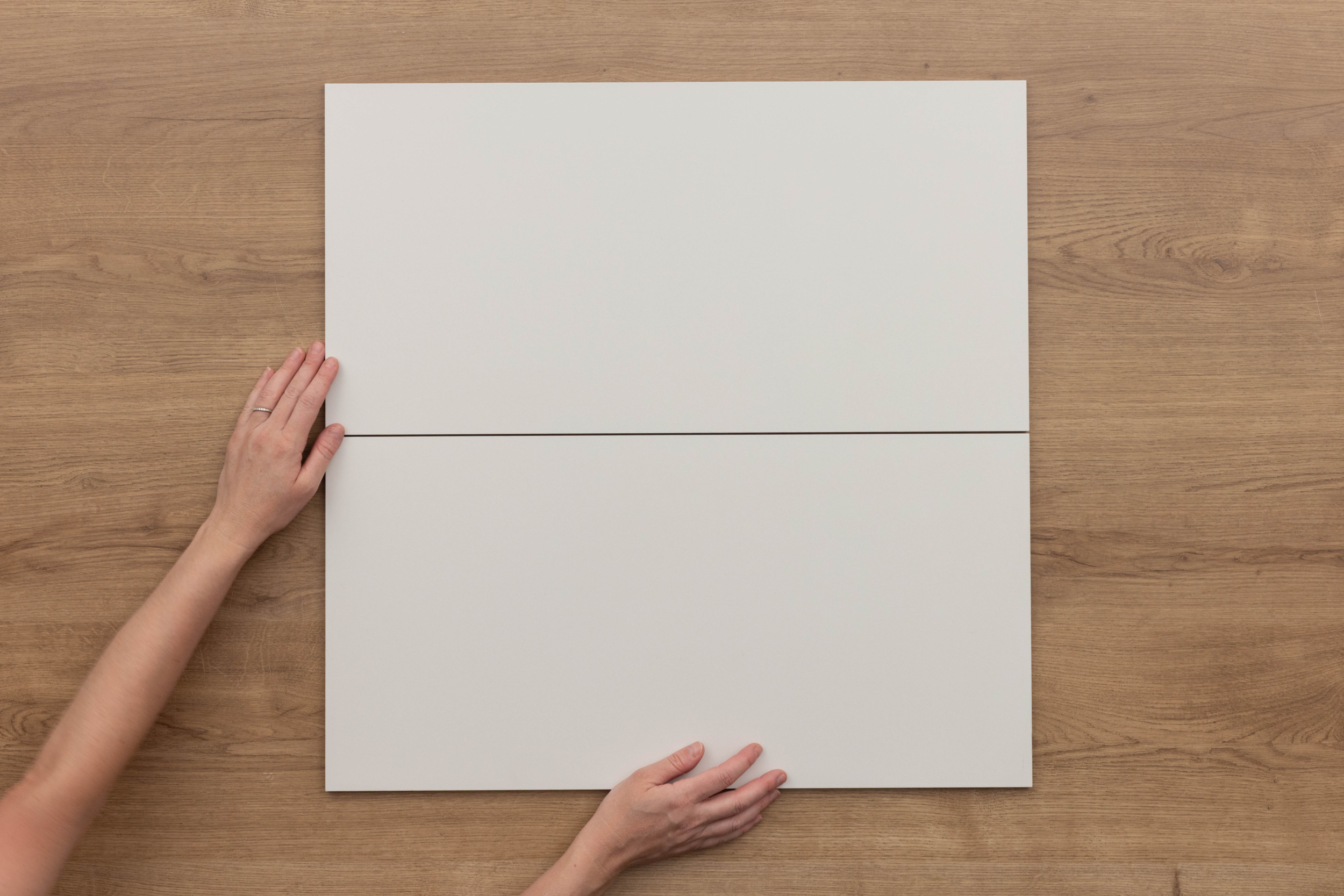 CJ White 300x600mm 2