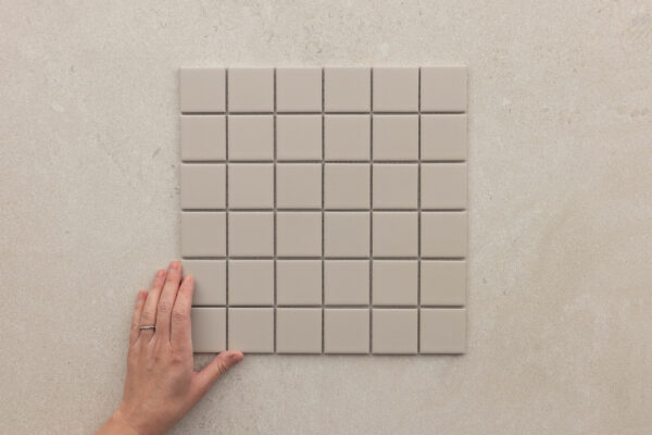 Grid Light Grey Matt 48x48 Mosaic