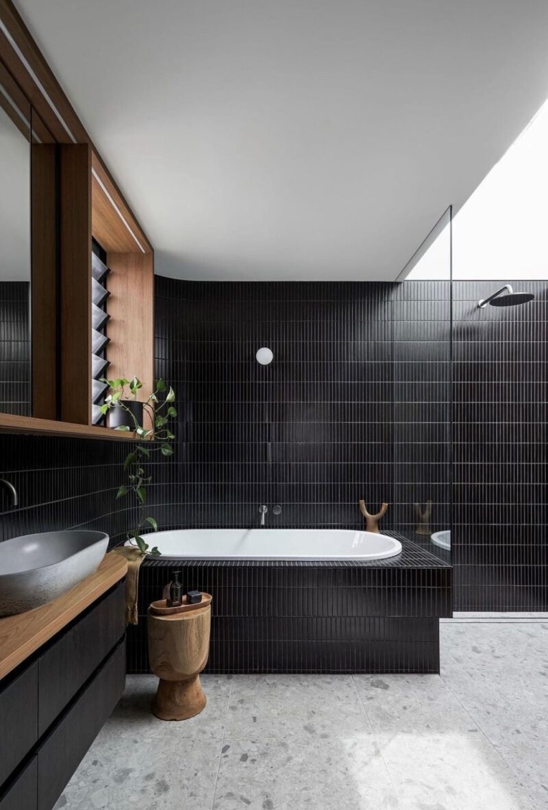 Light or Dark: How to Choose the Best Bathroom Tiles