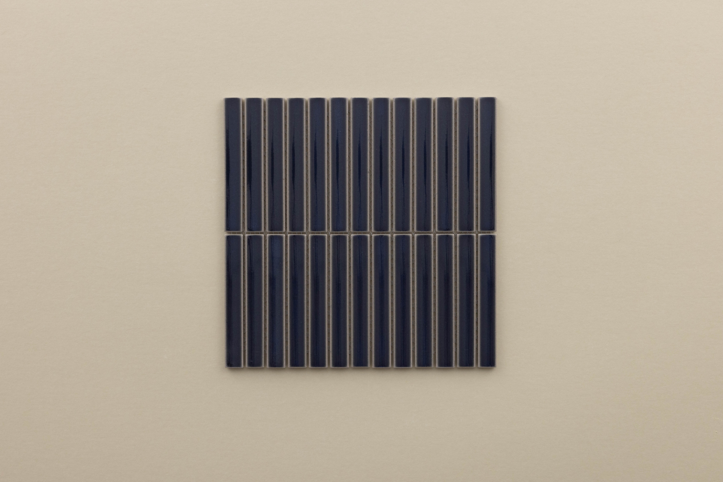 SZ146 A Dark Blue Kitkat 20x145mm 296x299mm sheet