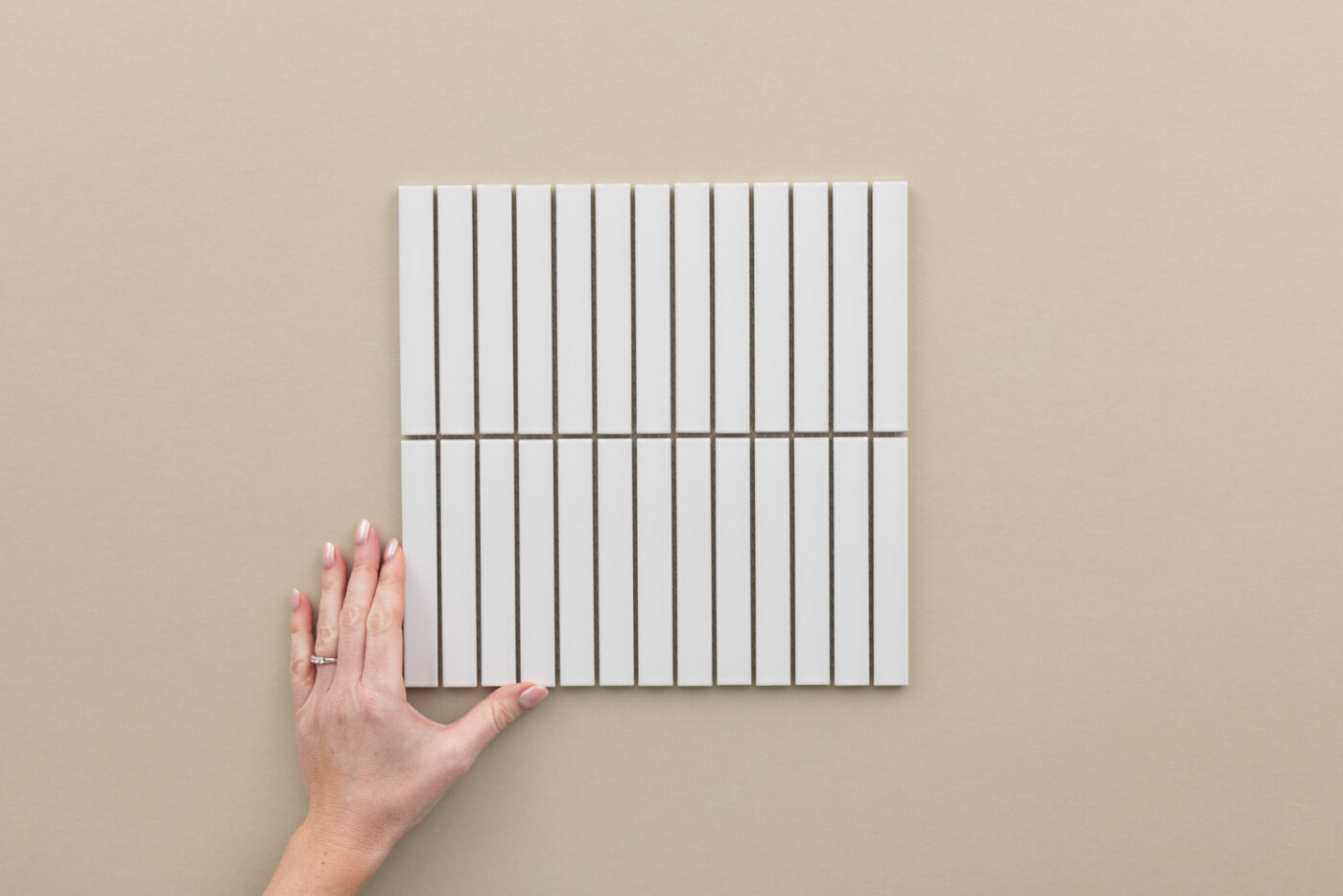 SPLASHBACK TILE: Concave Matt White Kitkat
