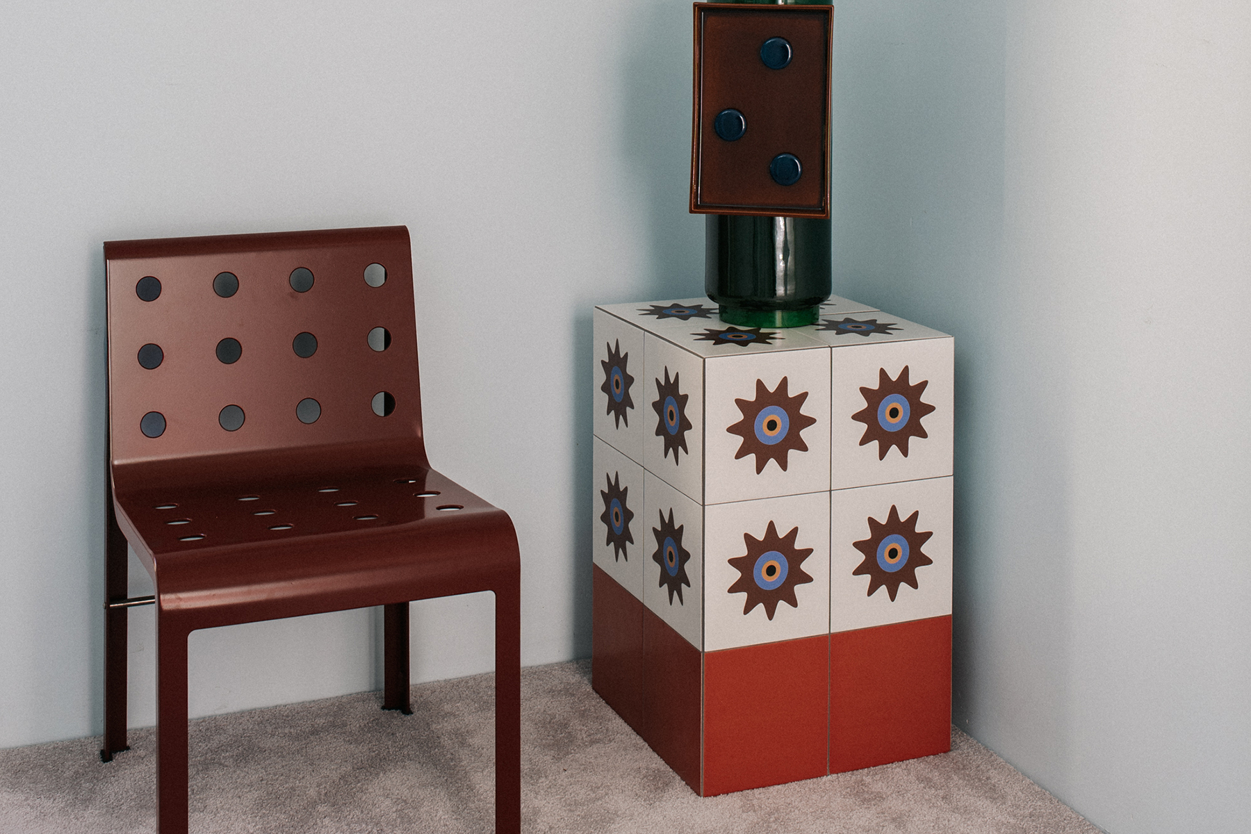 Mattonelle Margherita Plinth - Star and Marghe Terracotta Plinth