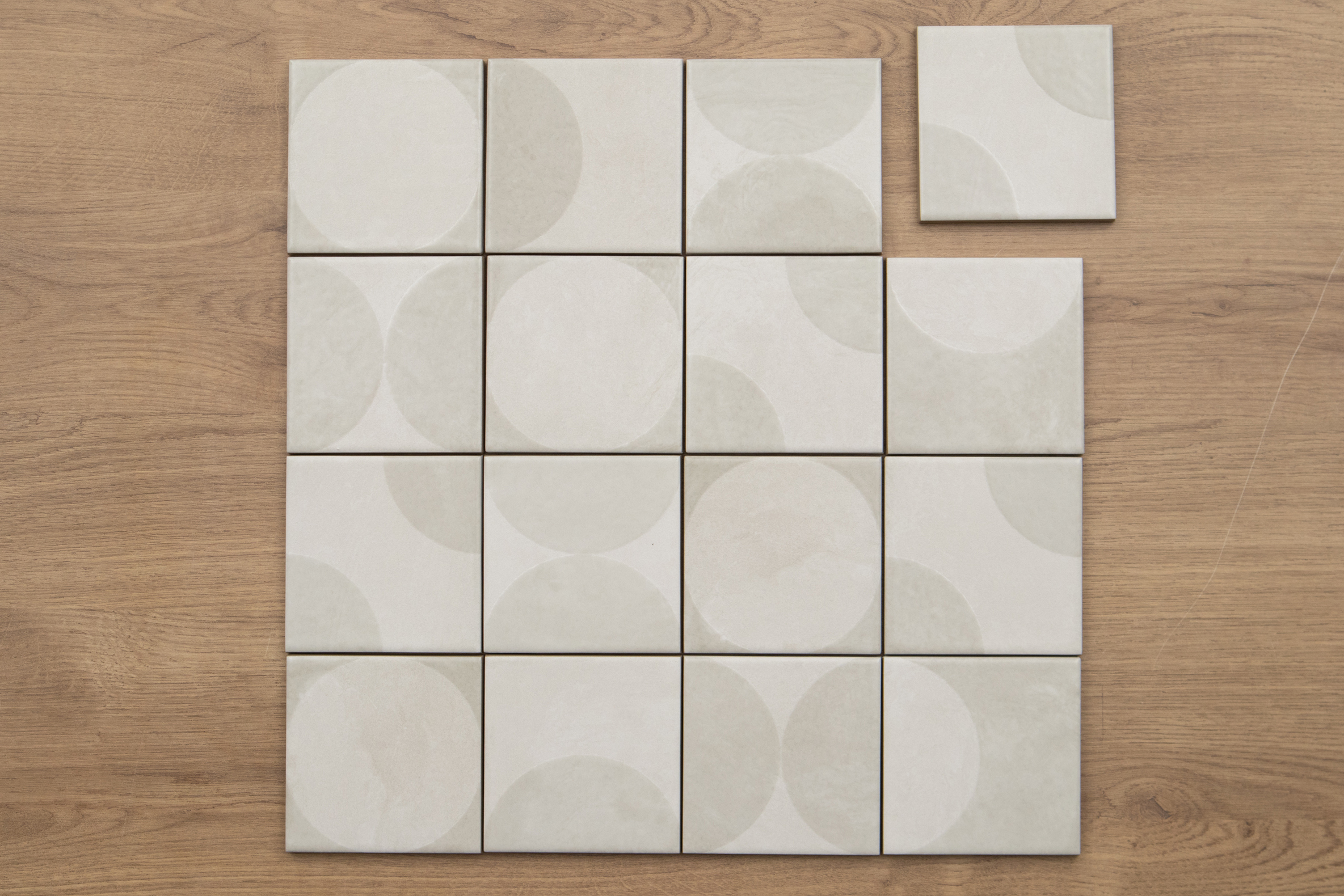Gabriella Pearl 100x100mm 2