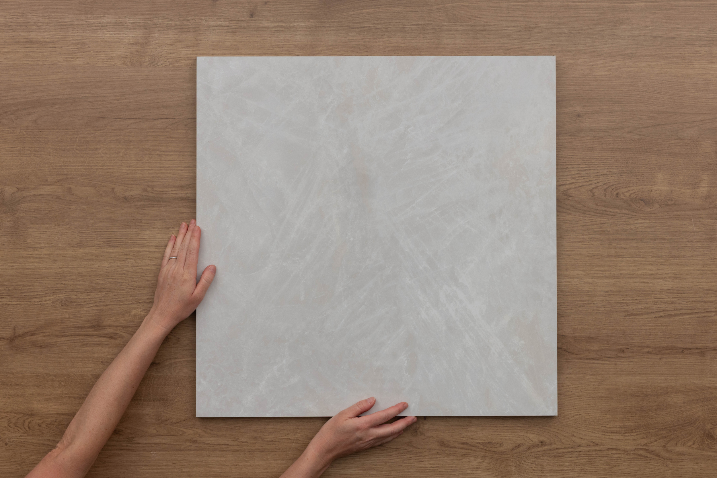 TM Linen Pol 600x600mm 2