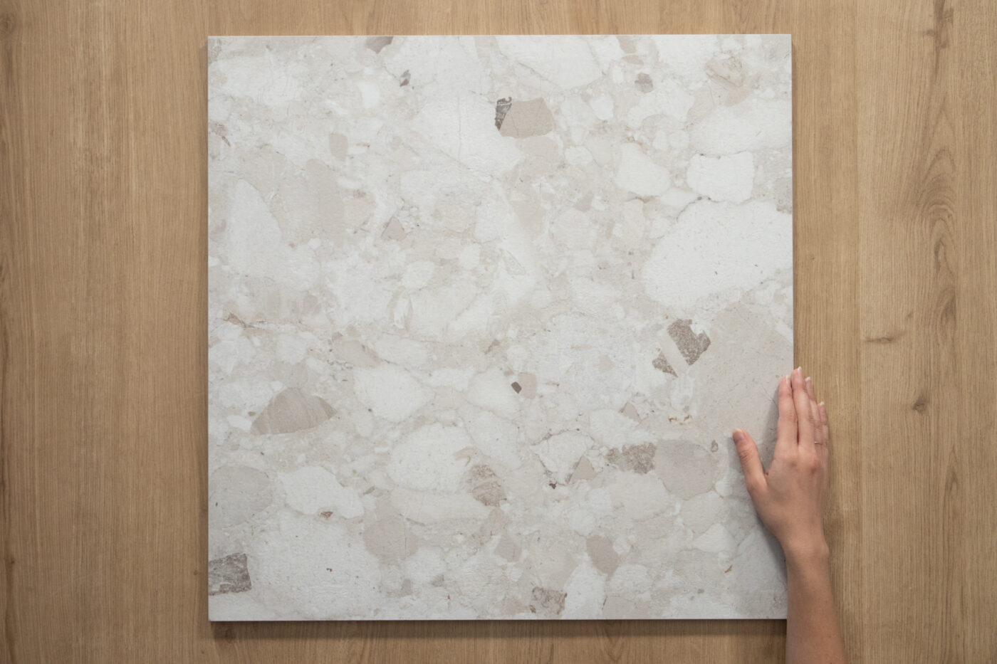 Venistone Ivory