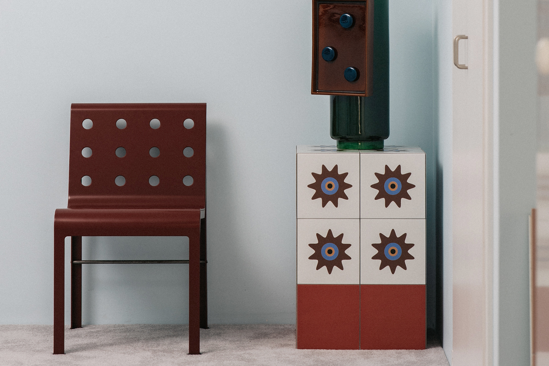 Mattonelle Margherita Plinth - Star and Marghe Terracotta Plinth